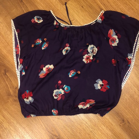 AE Floral Cropped Blouse - Picture 6 of 6